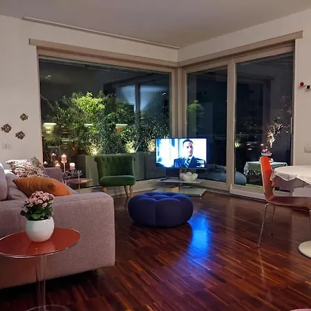 Vista San Luca Con Terrazza Panoramica Апартаменты *